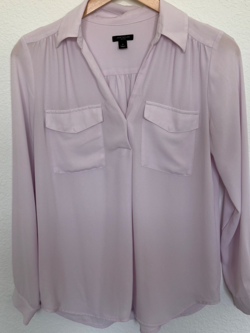Ann Taylor Work Office Top Shirt Light Purple Lilac - Excellent